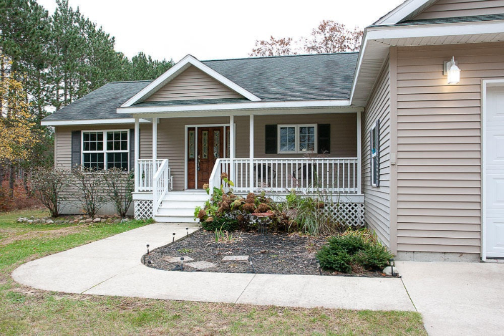 16695 Tamarack Road Howard City, MI 49329 - Photo 4 of 42 IMGP0007