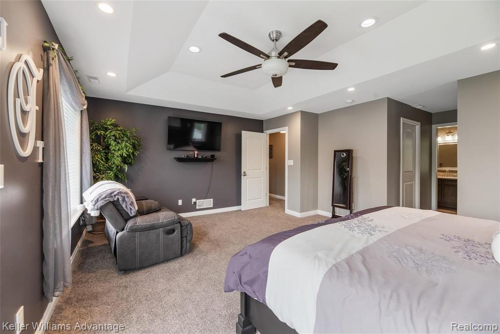 8818 Merriman Road Livonia, MI 48150 - Photo 18 of 39