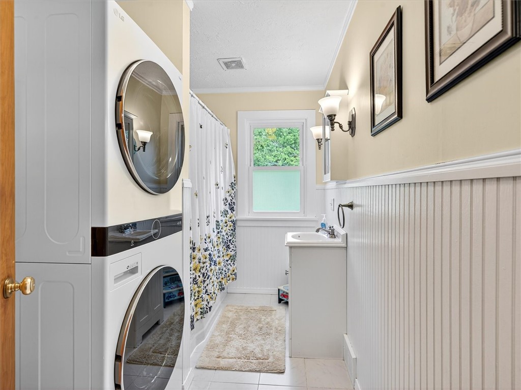 6188 Furnace Road Ontario, NY 14519 - Photo 31 of 39