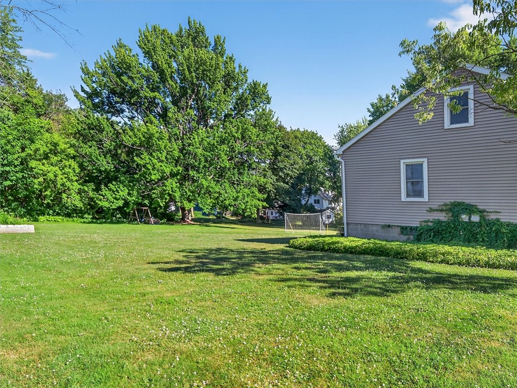 6188 Furnace Road Ontario, NY 14519 - Photo 5 of 39