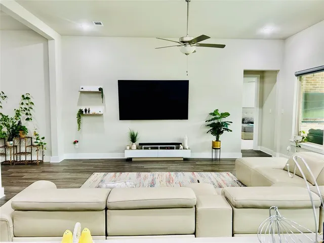 $2,750 | 1232 Xeresa Drive, Little Elm, TX 75068