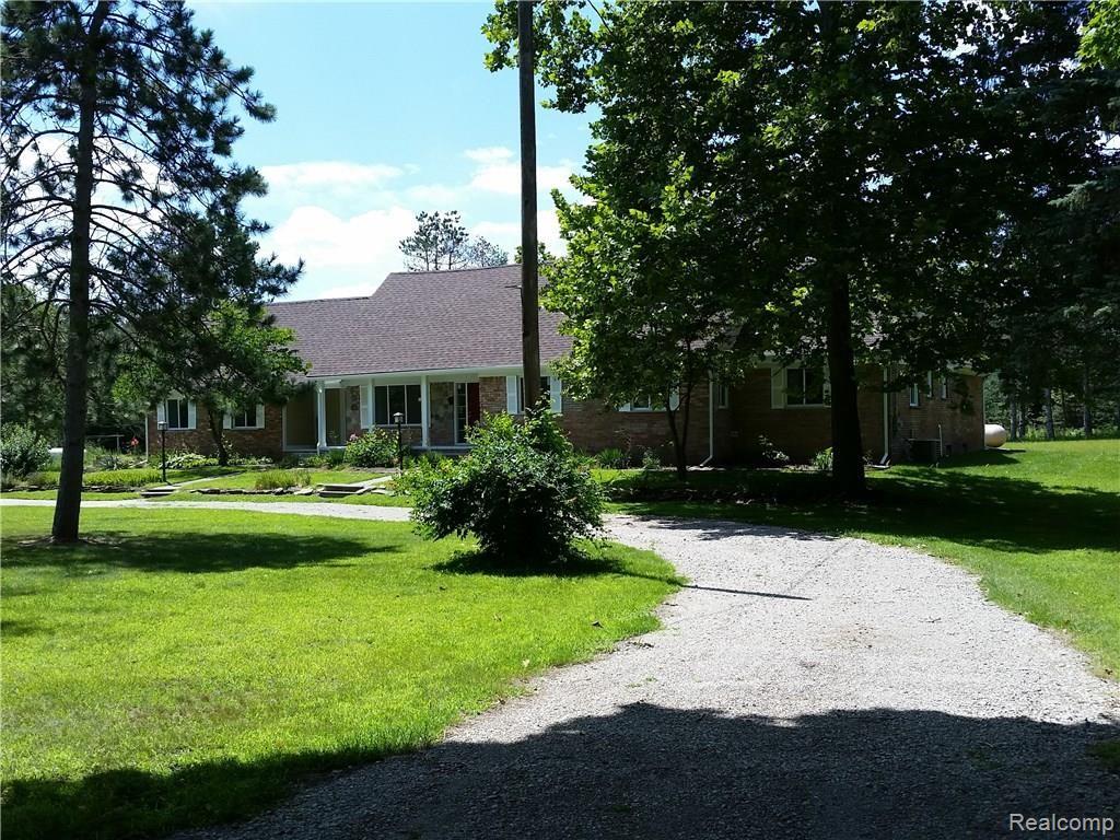 65955 Kuster Road New Haven, MI 48050 - Photo 11 of 15 20150726_140630.jpg