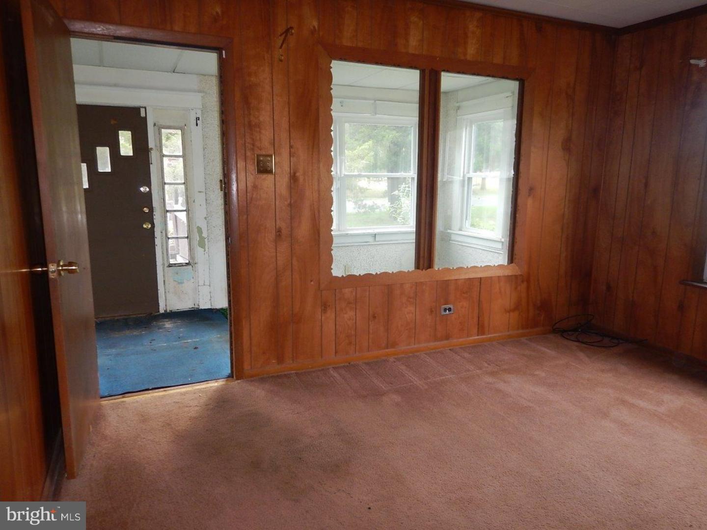 66 Almond Road Elmer, NJ 08318 - Photo 3 of 11 Gallery Image 3
