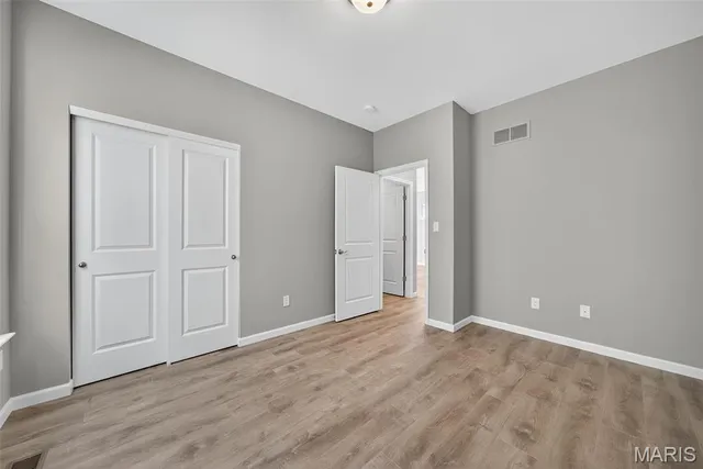 $459,900 | 706 Barnwood Hill Drive, Wentzville, MO 63385