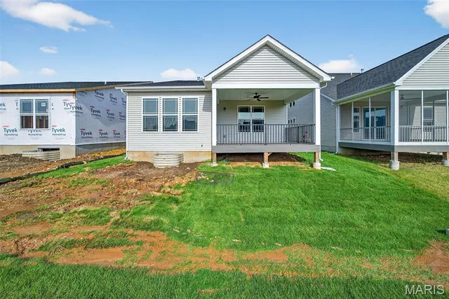 $459,900 | 706 Barnwood Hill Drive, Wentzville, MO 63385