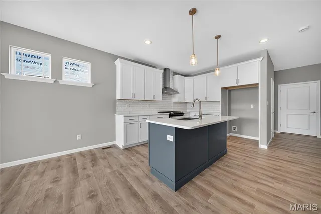 $459,900 | 706 Barnwood Hill Drive, Wentzville, MO 63385