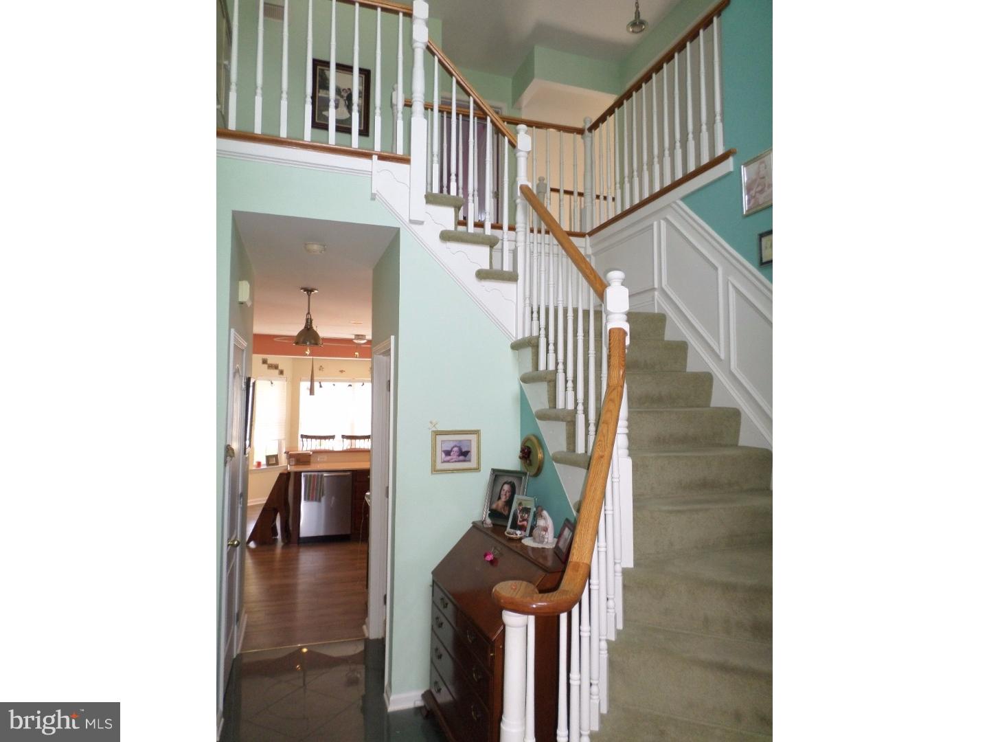 635 Amosland Road Morton, PA 19070 - Photo 4 of 25 Foyer
