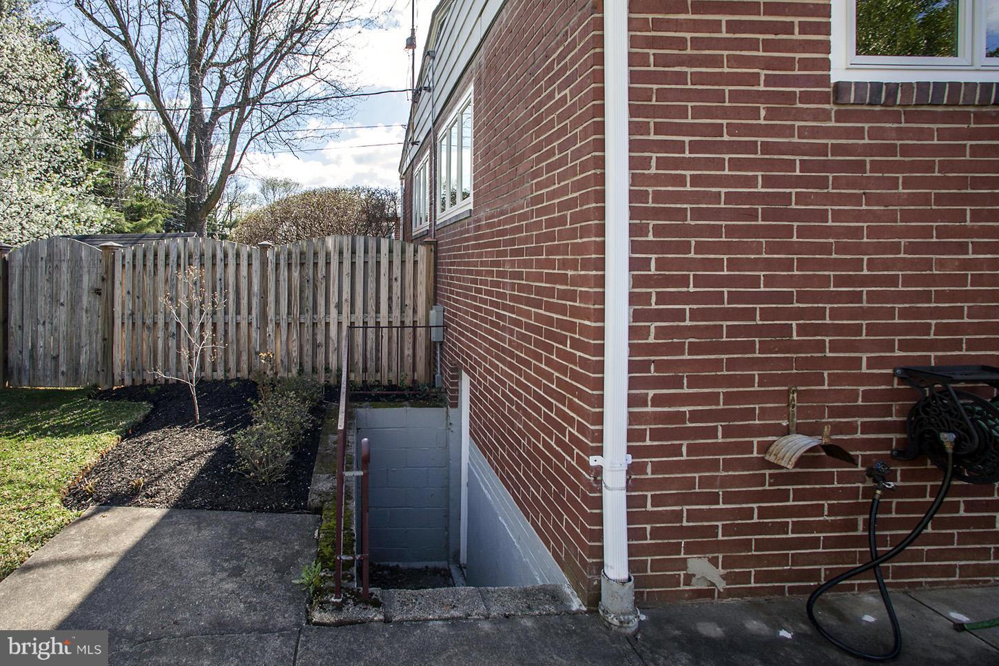 3102 Marnat Road Baltimore, MD 21208 - Photo 29 of 30 Lower Level Access to Back