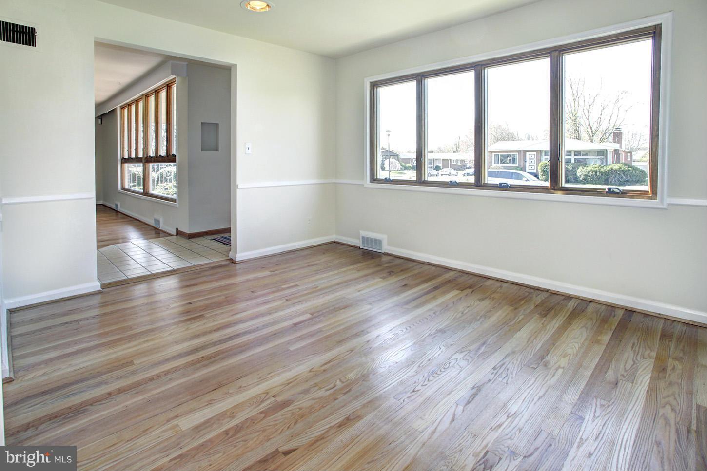 3102 Marnat Road Baltimore, MD 21208 - Photo 4 of 30 Dining Room