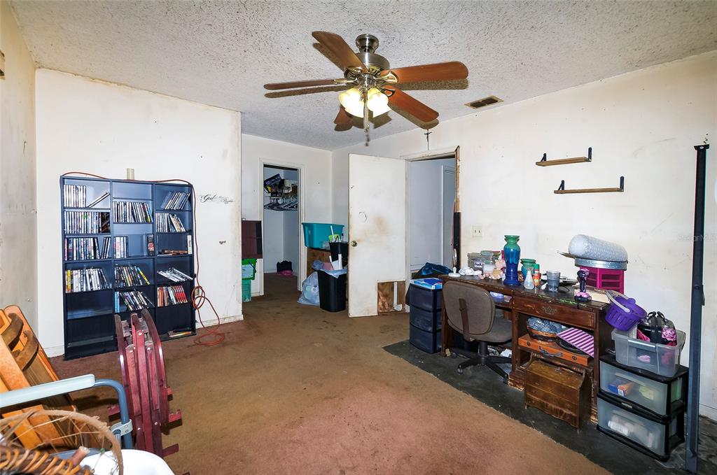 6488 Southwest 103rd Street Road Ocala, FL 34476 - Photo 9 of 25
