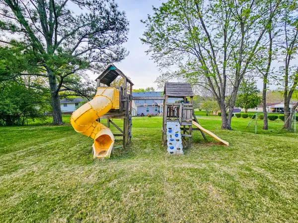 $305,000 | 206 Hilltop Drive, Shelbyville, TN 37160