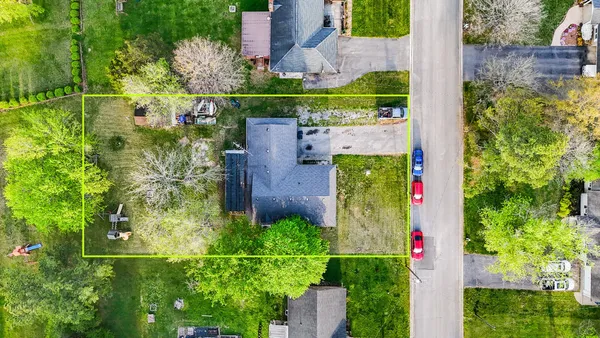 $305,000 | 206 Hilltop Drive, Shelbyville, TN 37160