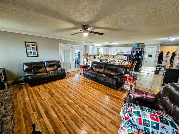 $305,000 | 206 Hilltop Drive, Shelbyville, TN 37160