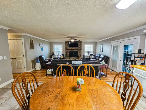 $305,000 | 206 Hilltop Drive, Shelbyville, TN 37160