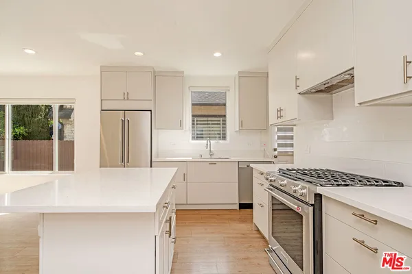 $1,499,000 | 5430 Monroe Street, Los Angeles, CA 90038