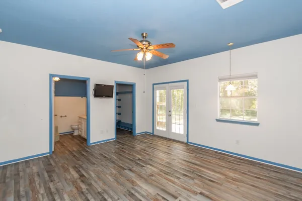 $995,000 | 7316 Pine Drive, Alvin, TX 77511