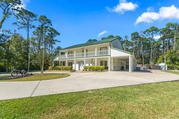 $995,000 | 7316 Pine Drive, Alvin, TX 77511