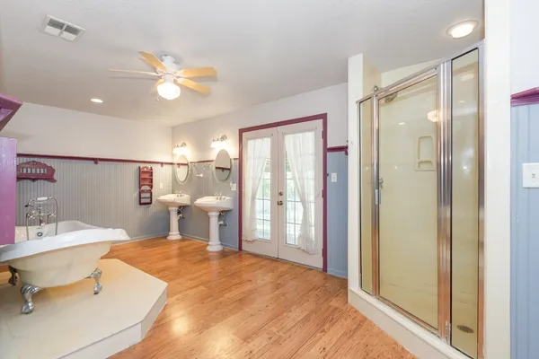 $995,000 | 7316 Pine Drive, Alvin, TX 77511