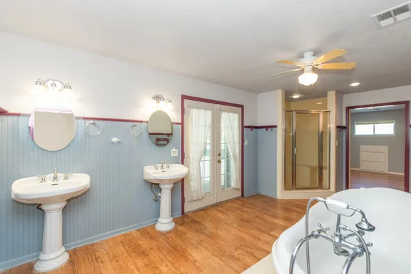 $995,000 | 7316 Pine Drive, Alvin, TX 77511