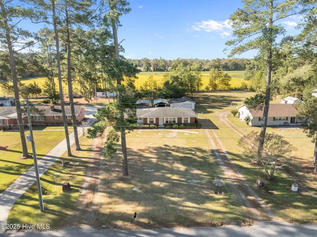 $227,500 | 9055 West Marlboro Road, Farmville, NC 27828