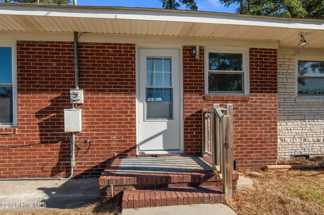 $227,500 | 9055 West Marlboro Road, Farmville, NC 27828