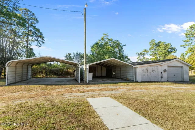 $227,500 | 9055 West Marlboro Road, Farmville, NC 27828