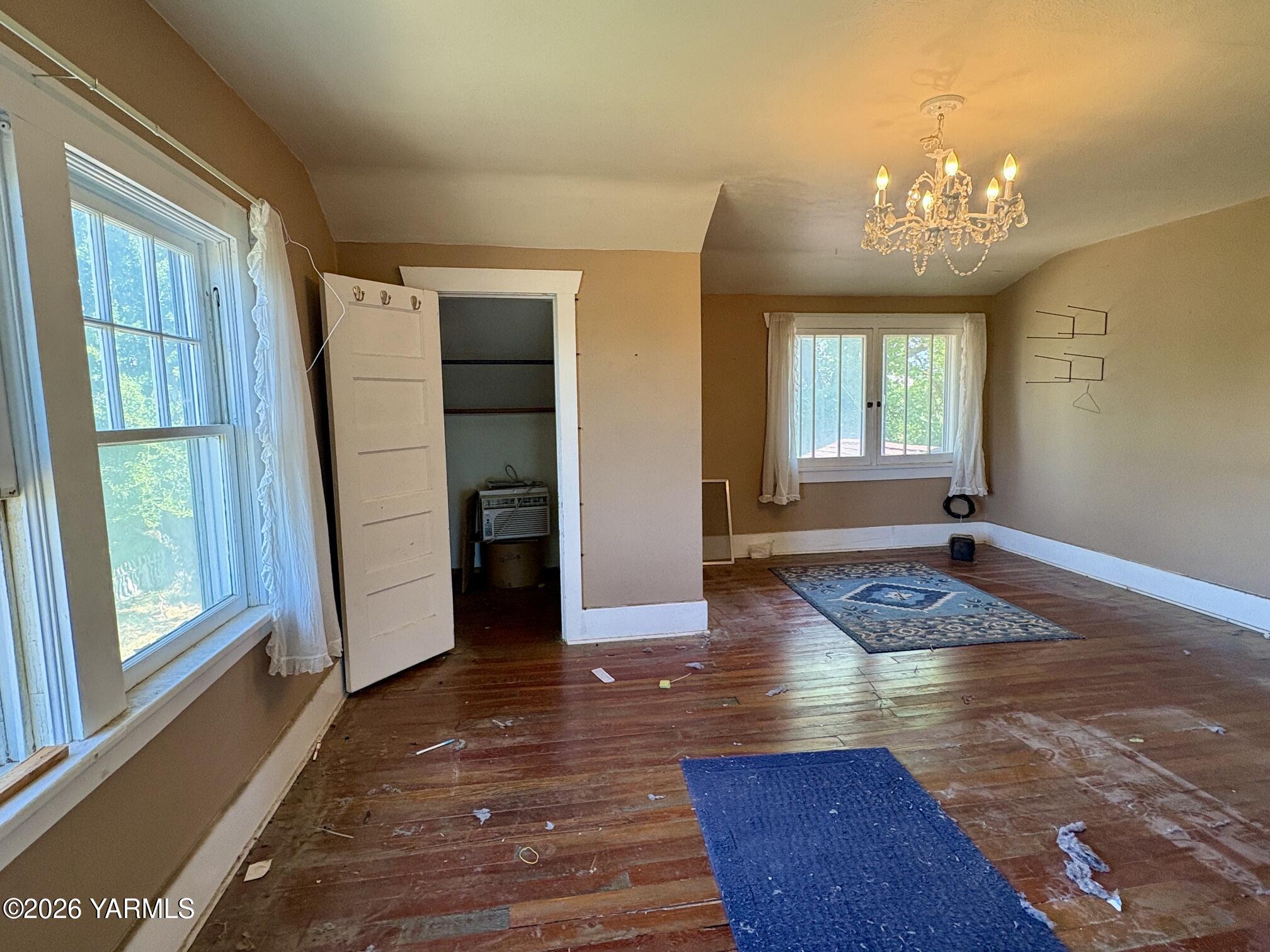 2870 Progressive Road Wapato, WA 98951 - Photo 17 of 32 Bedroom 1 - Upstairs