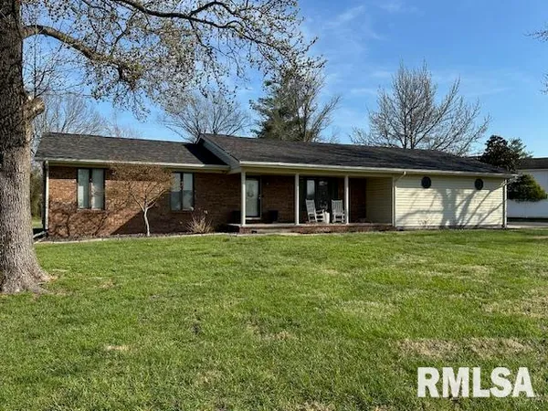 $324,900 | 2944 Delora Lane, Herrin, IL 62948