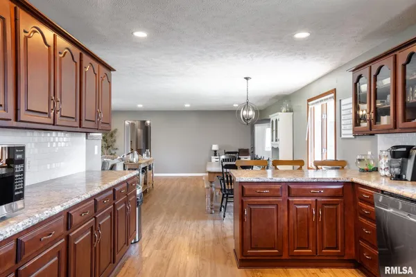 $324,900 | 2944 Delora Lane, Herrin, IL 62948