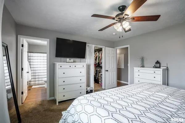 $324,900 | 2944 Delora Lane, Herrin, IL 62948