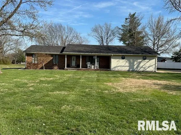 $324,900 | 2944 Delora Lane, Herrin, IL 62948