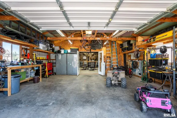 $324,900 | 2944 Delora Lane, Herrin, IL 62948