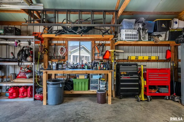 $324,900 | 2944 Delora Lane, Herrin, IL 62948