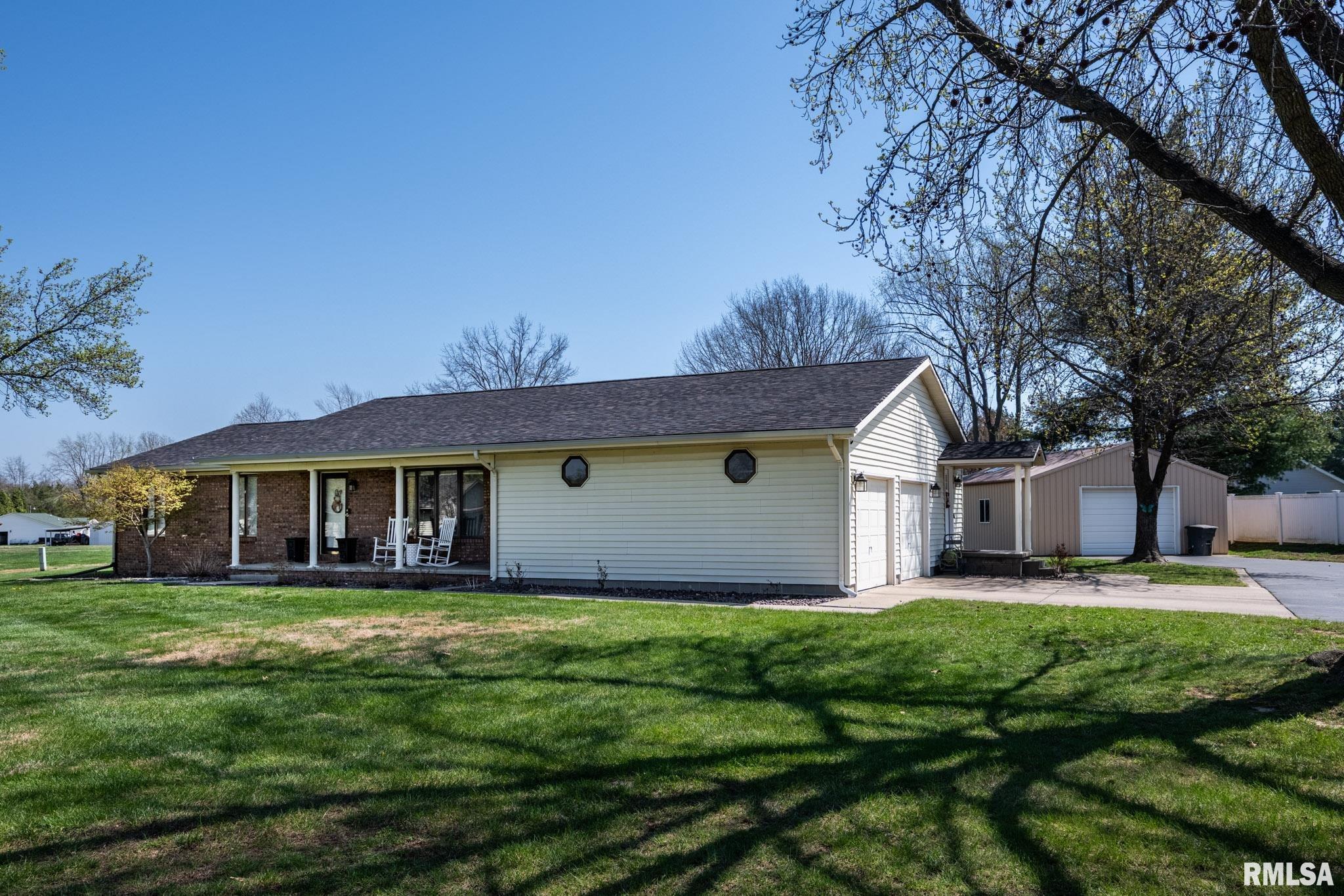 2944 Delora Lane Herrin, IL 62948 - Photo 31 of 39