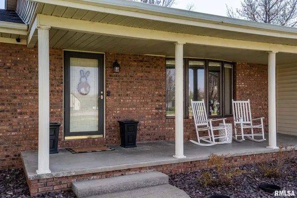 $324,900 | 2944 Delora Lane, Herrin, IL 62948