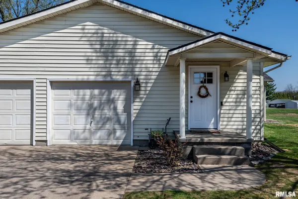 $324,900 | 2944 Delora Lane, Herrin, IL 62948