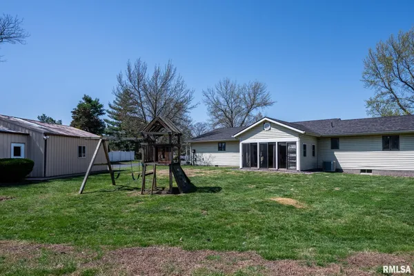 $324,900 | 2944 Delora Lane, Herrin, IL 62948