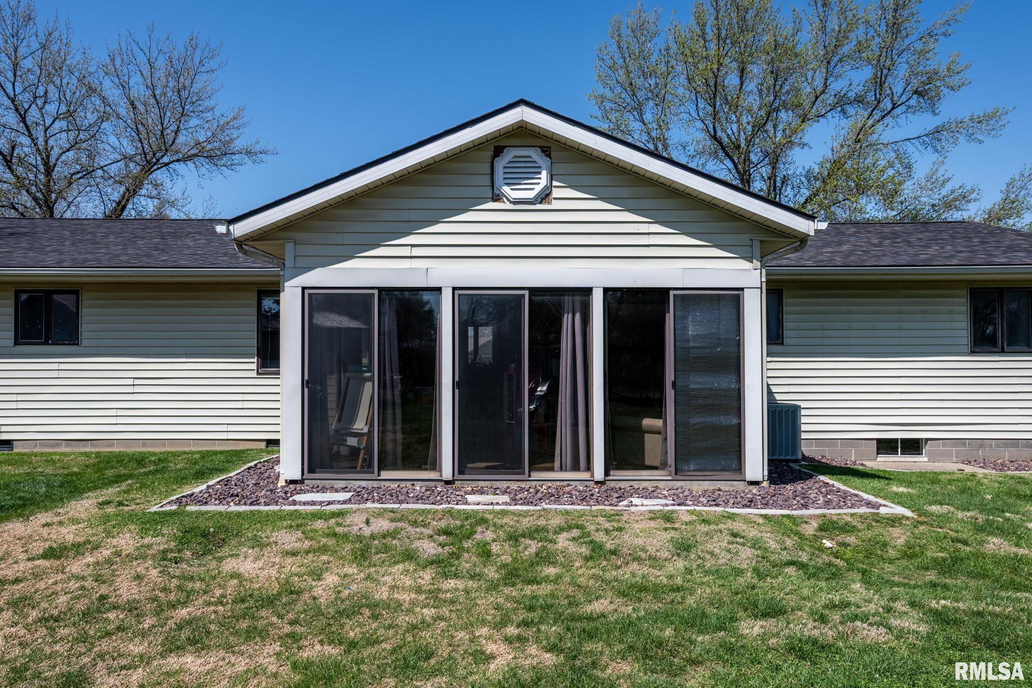 2944 Delora Lane Herrin, IL 62948 - Photo 37 of 39
