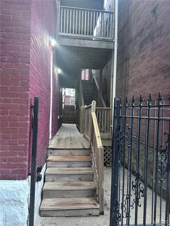 $299,900 | 2422 McNair Avenue, St. Louis, MO 63104