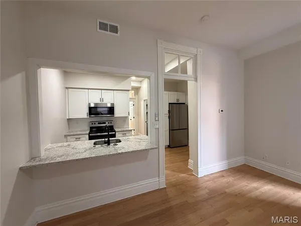 $299,900 | 2422 McNair Avenue, St. Louis, MO 63104