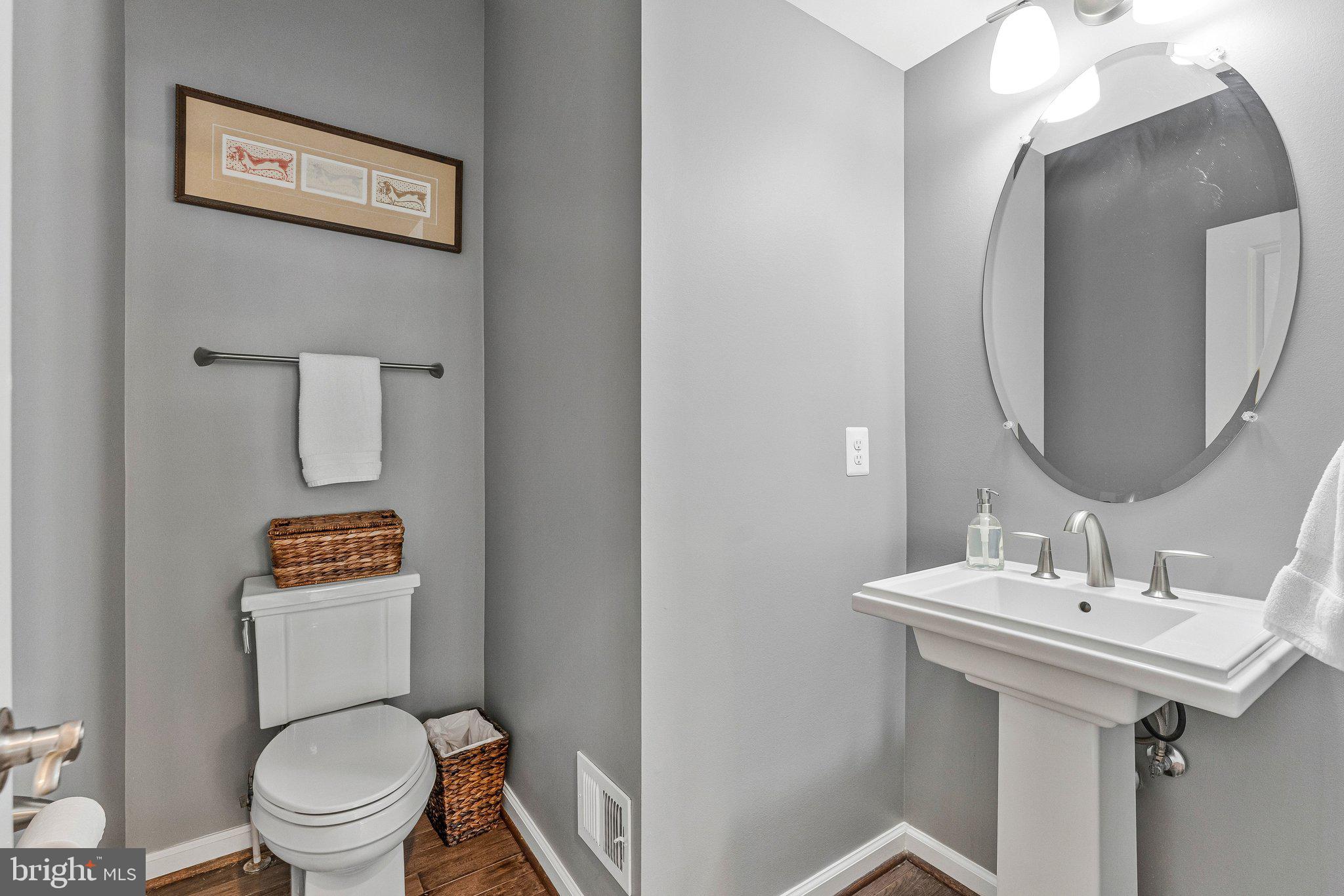 1007 Themis Street Southeast Leesburg, VA 20175 - Photo 12 of 55