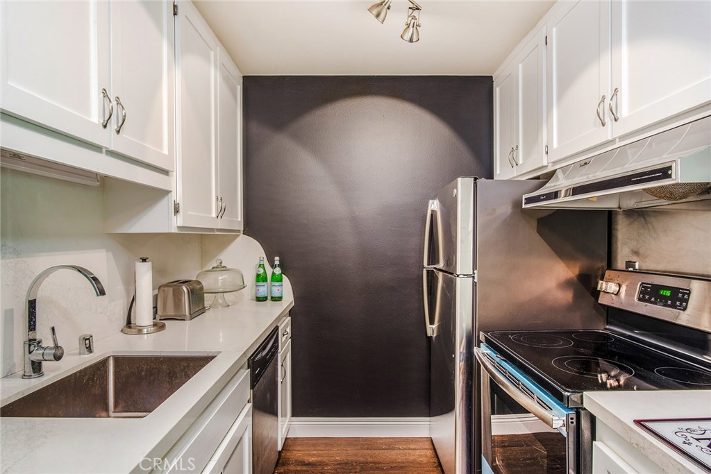 448 North Bellflower Blvd Unit 305  