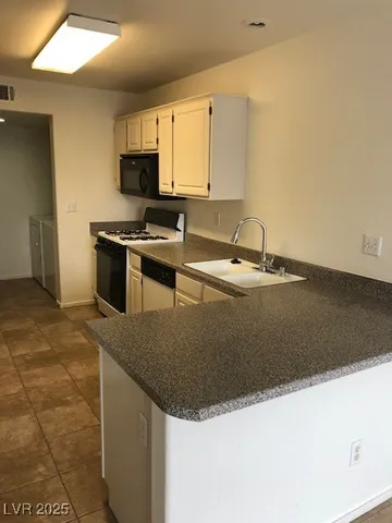 $1,850 | 10103 Tumbling Tree Street, Las Vegas, NV 89183