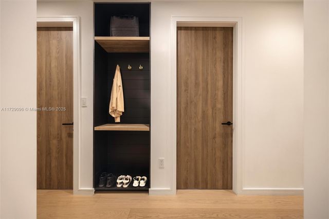 $6,700,000 | 4860 Hammock Lakes Drive, Coral Gables, FL 33156