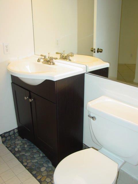 23230 Island View, Unit E Boca Raton, FL 33433 - Photo 16 of 29 2nd Bathroom Vanity