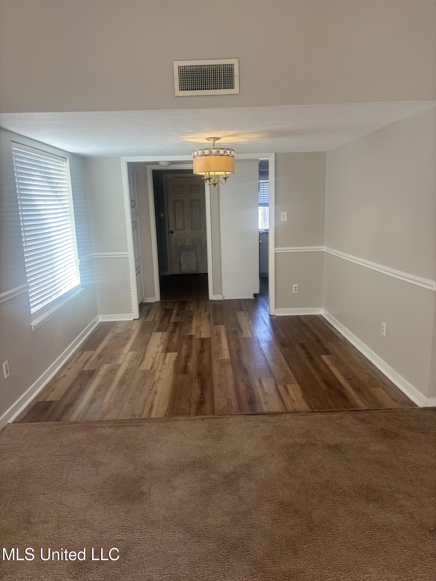 9 Dove Way Circle Clinton, MS 39056 - Photo 3 of 15 IMG_0371