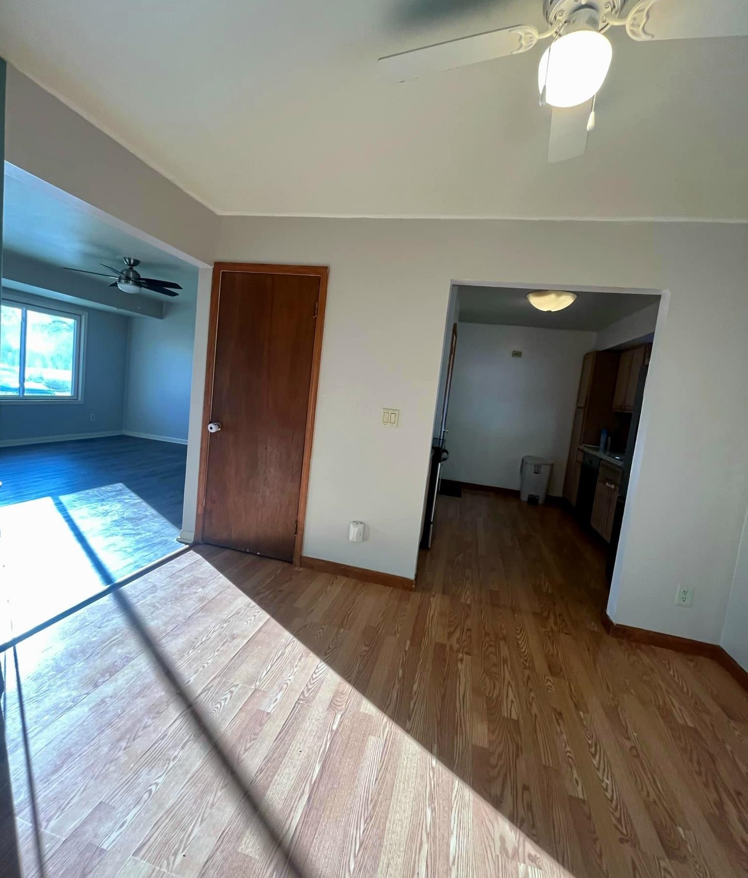 127 Elms Road Flushing, MI 48433 - Photo 9 of 27 50158483-03730956-a71c-406a-a27e-b4c972000191.JPG
