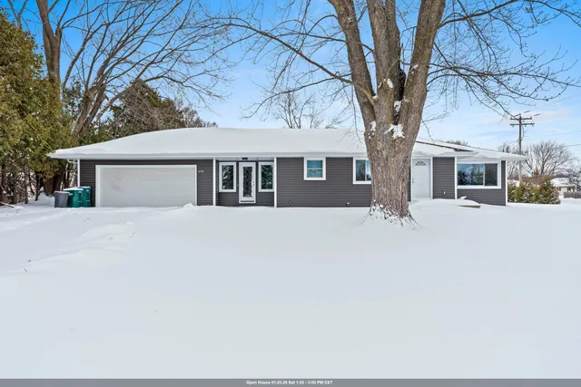 $324,900 | 4710 West Capitol Drive, Appleton, WI 54913
