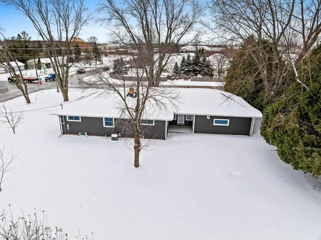 $324,900 | 4710 West Capitol Drive, Appleton, WI 54913