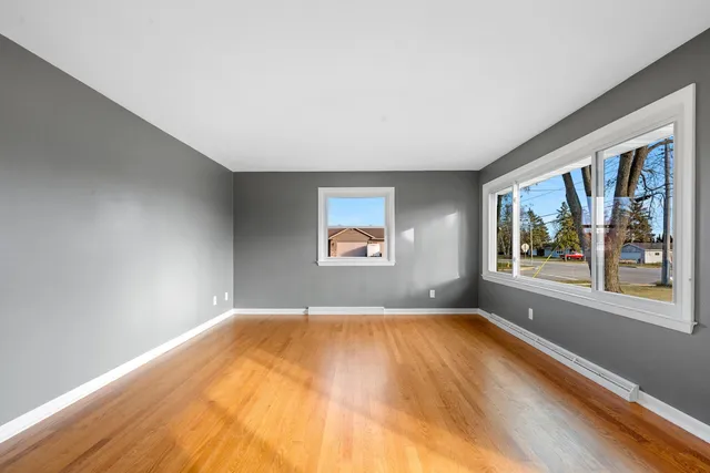 $324,900 | 4710 West Capitol Drive, Appleton, WI 54913